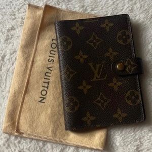 Louis Vuitton Agenda PM